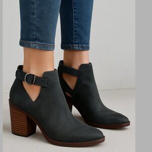 SOLE SOCIETY So-Caprica open toe leather Ankle Boots block heel grey blue size 7